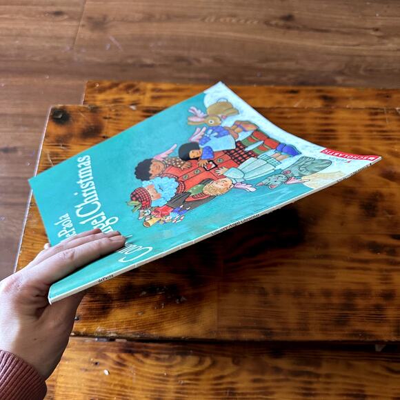 Vintage 1996 Country Angel Christmas Paperback Book - Picture 8 of 8